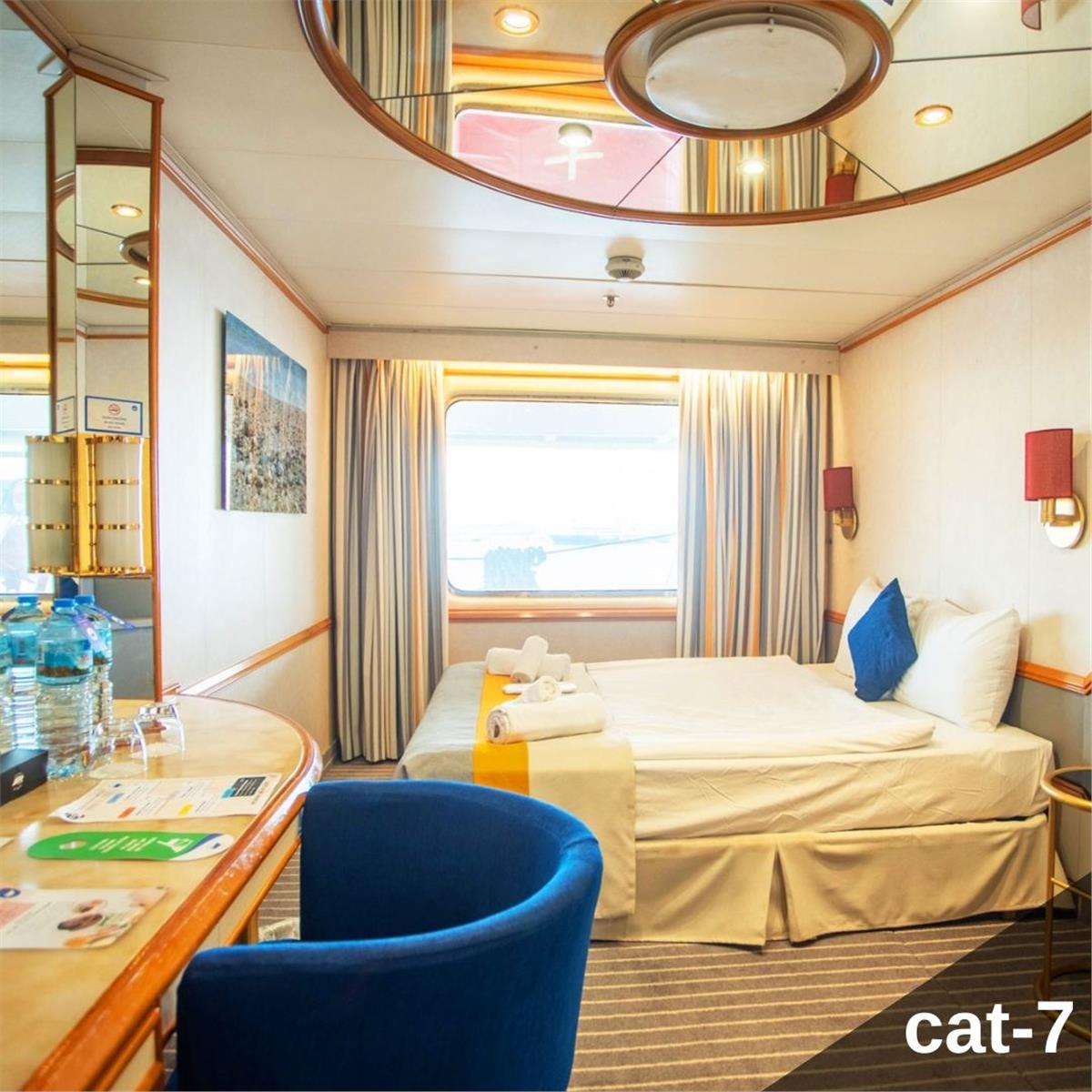 Gemini İle Kuşadası Kalkışlı 4 Gece 5 Gün Konaklamalı Patmos, Atina, Mikonos, Santorini, Rodos ile Yunan Adaları Turu