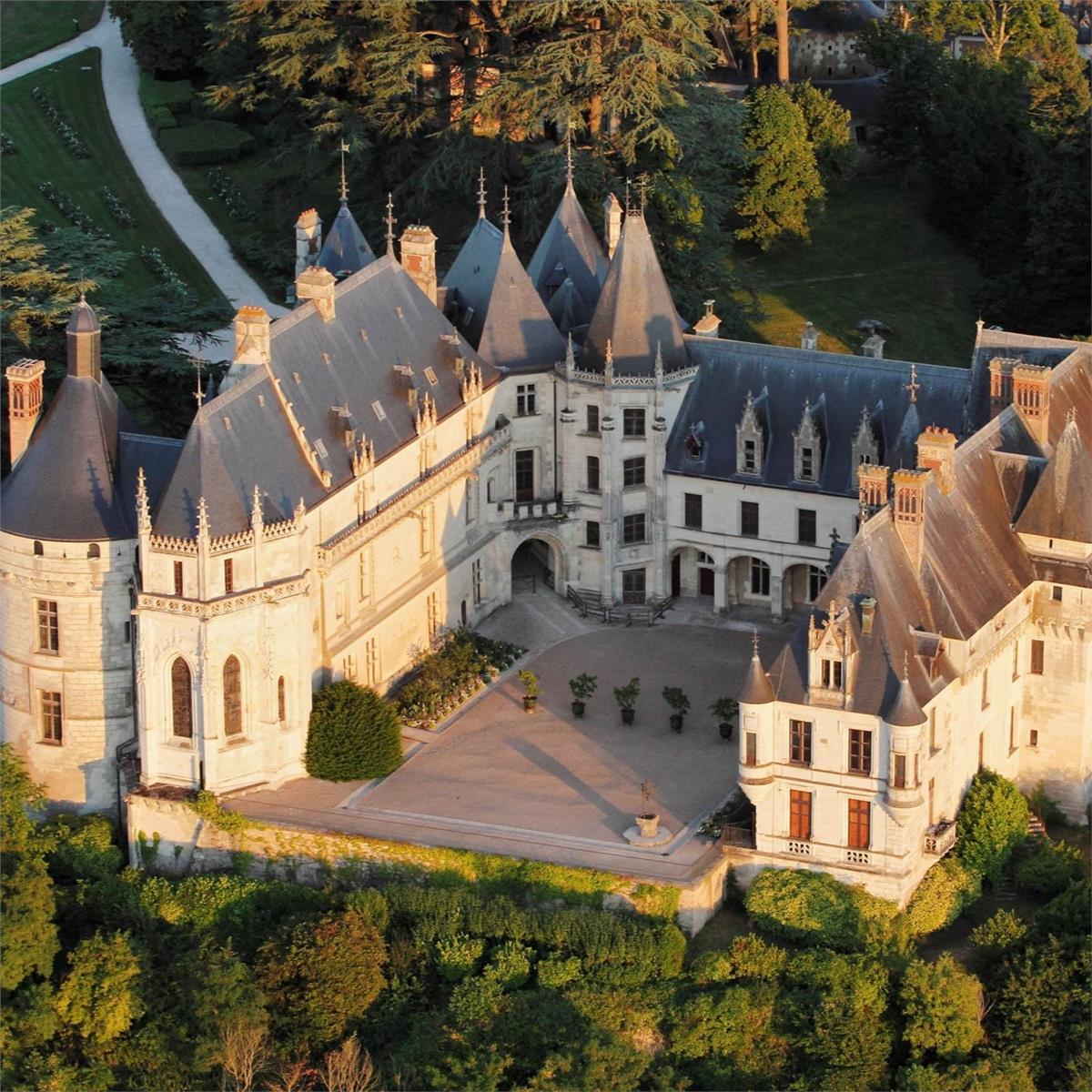 İzmir'den Uçaklı 5 Gece 6 Gün Konaklamalı Avrupa Esintileri Paris Disneyland Turu