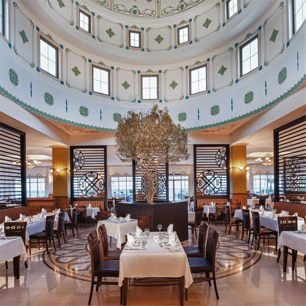 İzmir'den Uçak Bileti ve Otel Transferi Dahil 3 Gece ve 4 Gün Konaklama Kıbrıs Kaya Artemis Resort Hotel'de Derya Uluğ Yılbaşı Galası