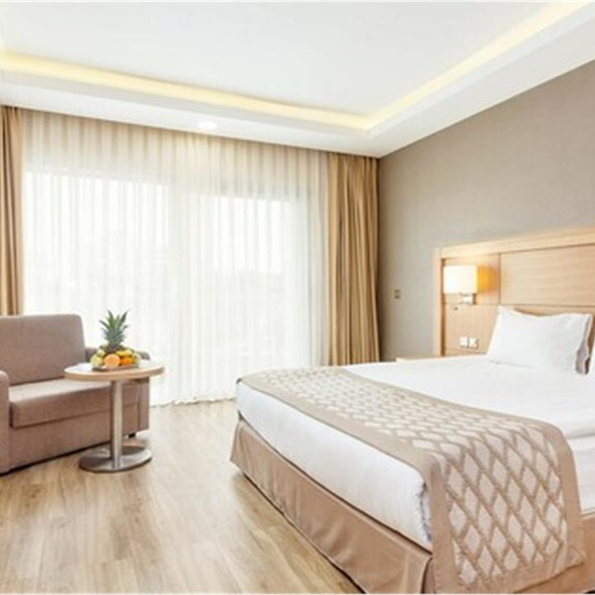 Kıbrıs Salamis Bay Conti'de Yılbaşına Özel Seda Sayan Galası ve Uçak Bileti Dahil Tatil Paketleri