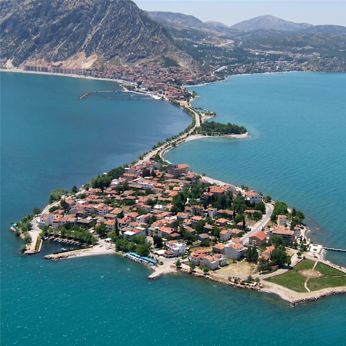 İzmir'den Otobüslü Günübirlik Isparta Gül Bahçeleri Eğirdir Gölü Turu