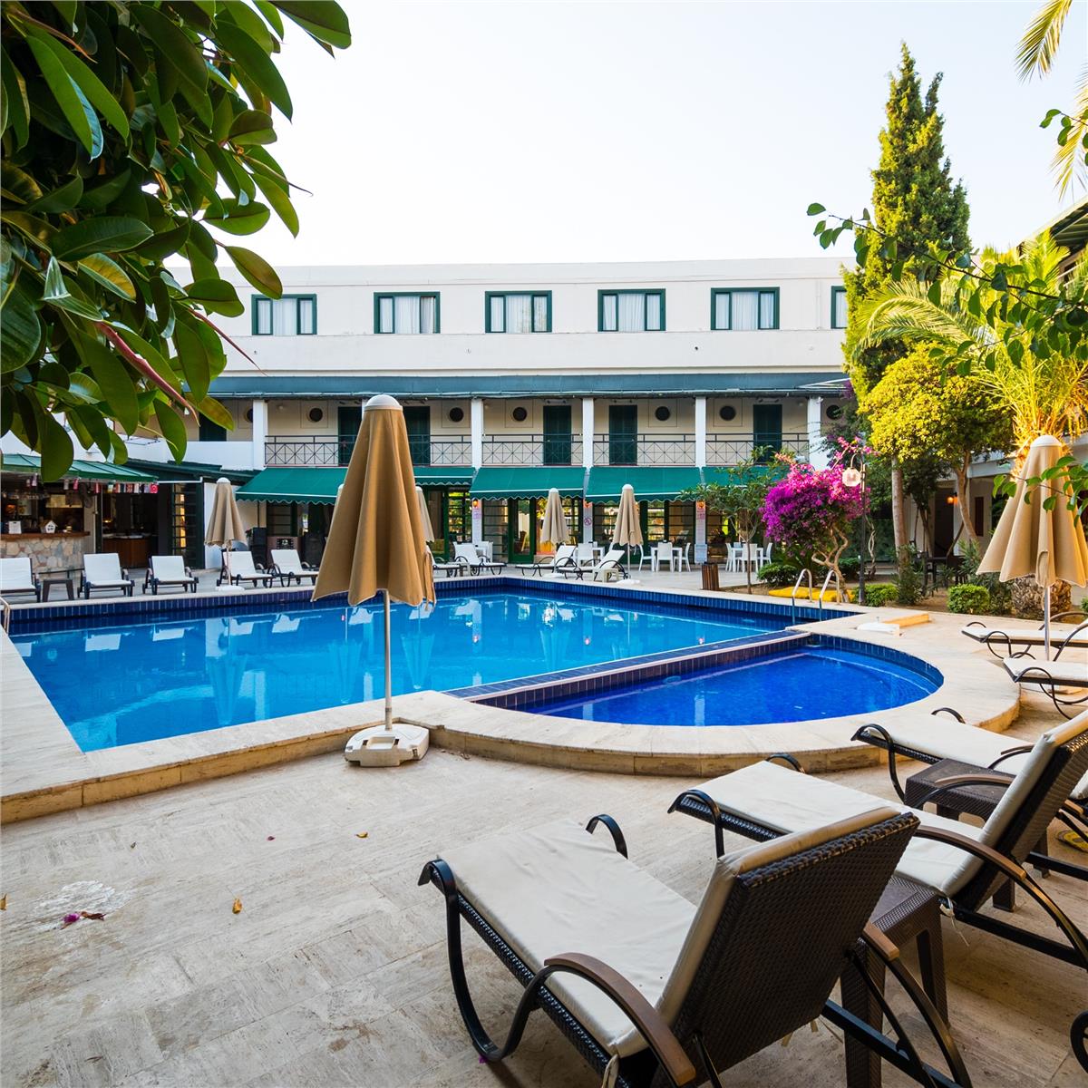 İzmir'den Ulaşımlı 3 Gece 4 Gün 4* Bleu Nuit Hotel Her Şey Dahil Konaklama 