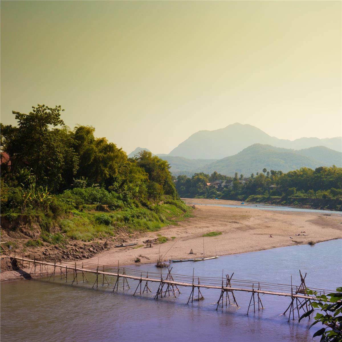 Uçaklı 9 Gece 11 Gün Konaklamalı Vietnam Kamboçya Laos Turu