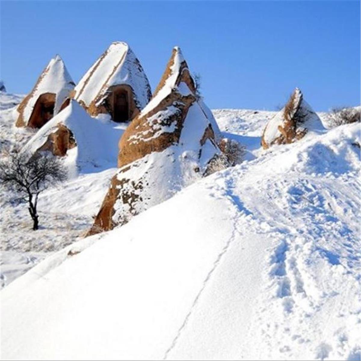 İzmir Çıkışlı 2025 Yılbaşı Özel 2 Gece 3 Gün 5* Emin Koçak Hotel Konaklamalı Yılbaşı Gala Yemeği Dahil Kapadokya Erciyes Turu