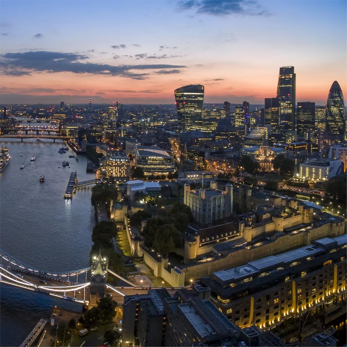 İzmir'den Uçaklı 5 Gece 6 Gün Konaklamalı Harry Potter'ın İzinde Büyülü Rota İskoçya Ve İngiltere Turu