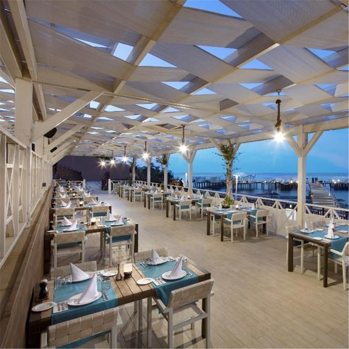 İzmir'den Uçak Bileti ve Otel Transferi Dahil 2 Gece 3 Gün Konaklamalı Elexus Hotel Girne Ebru Gündeş Yılbaşı Galası 43.300 TL'den Başlayan Fiyatlarla