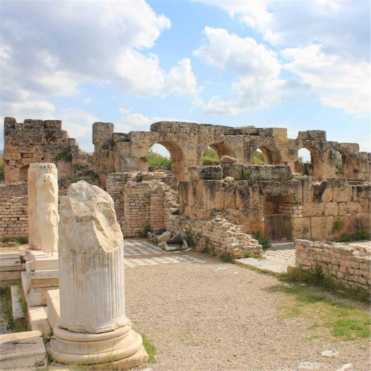 İzmir'den Otobüslü Günübirlik Afrodisias Pamukkale Salda Gölü Turu. Üstelik Sabah Kahvaltısı Dahil.