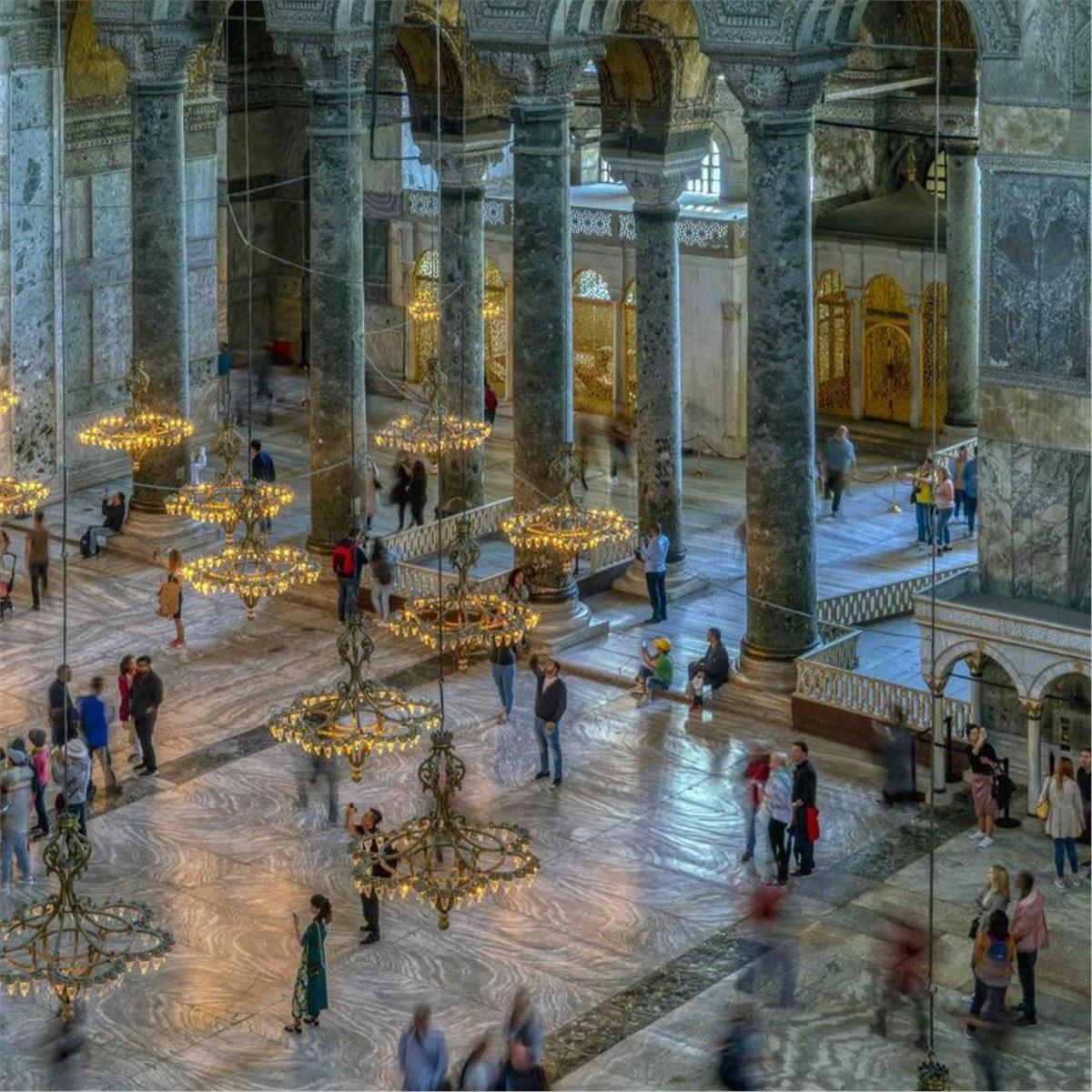 İzmir'den Otobüslü 1 Gece 2 Gün Konaklamalı Bayram Özel Hırka-i Şerif Ve Manevi İstanbul Turu