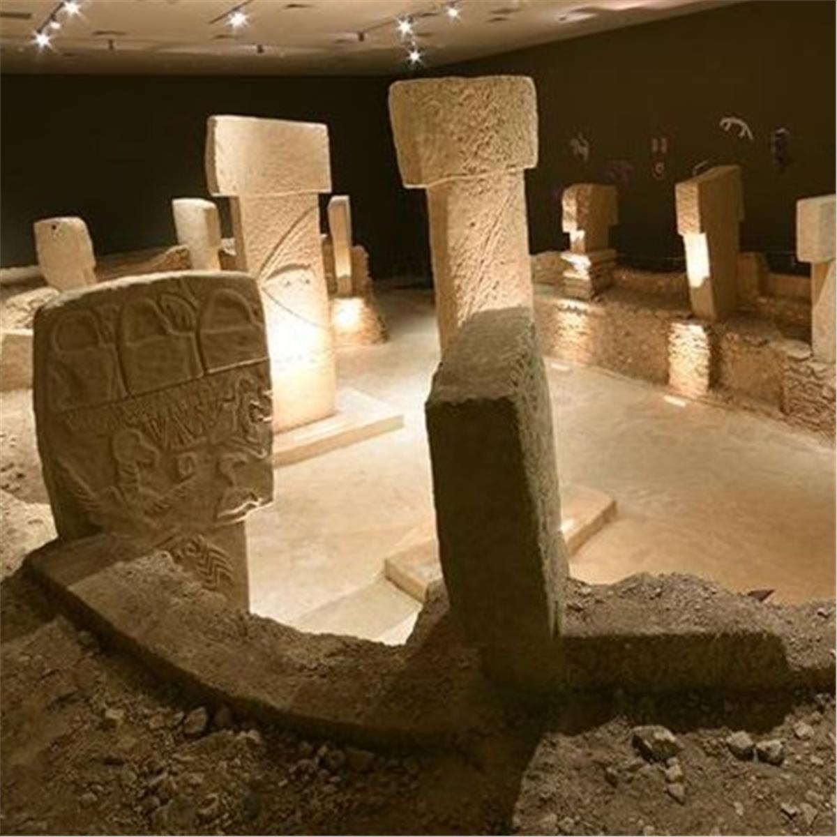 İzmir'den Uçak İle Kalkışlı Yılbaşı Özel 2 Gece 3 Gün 5* Dedeman Otel Konaklamalı Butik Şanlıurfa Turu. Üstelik Gala Gecesi Dahil