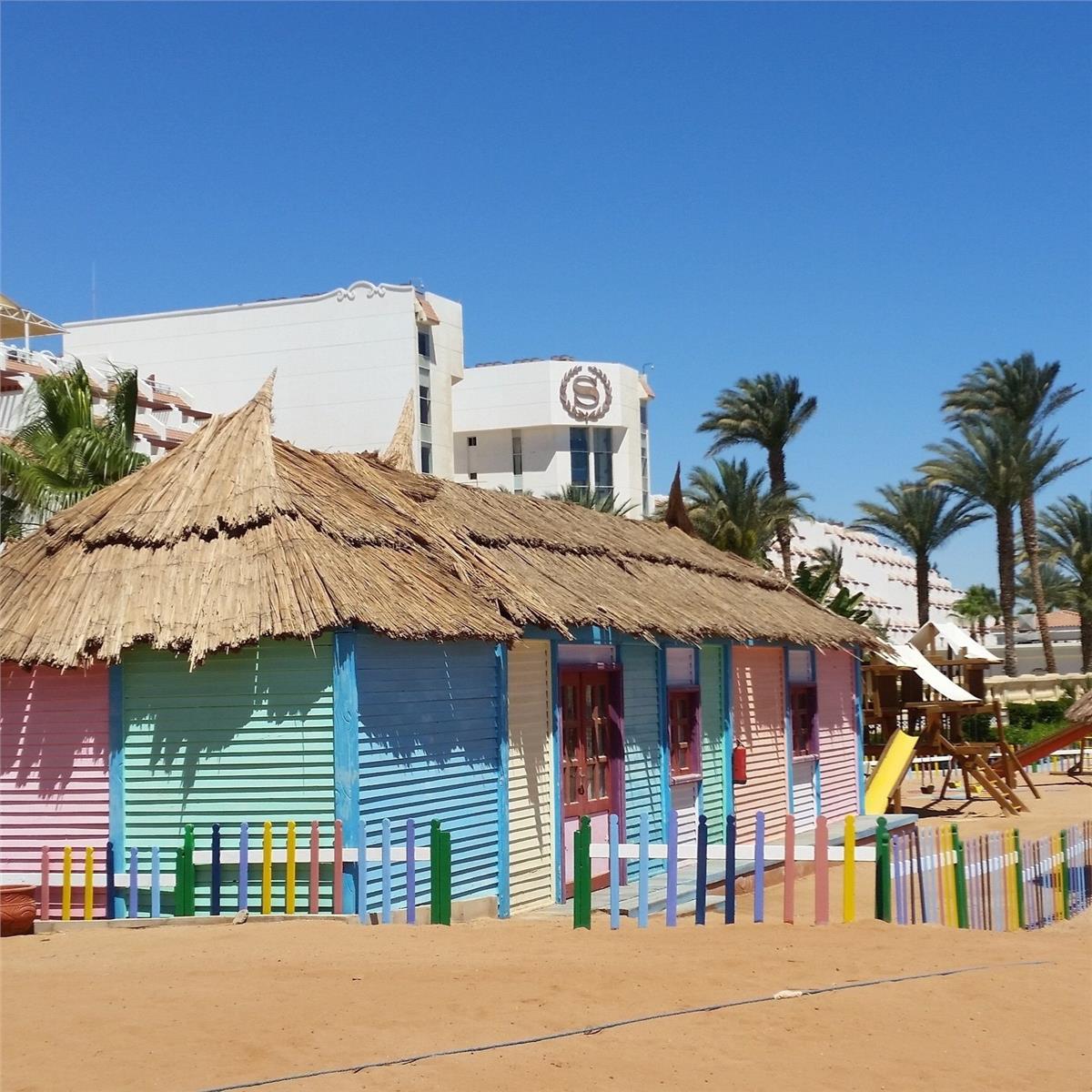 İzmir'den Uçak İle Çıkışlı 3 Gece 4 Gün 5 Yıldızlı Sheraton Sharm Hotel Konaklamalı Sharm El Sheikh Turu