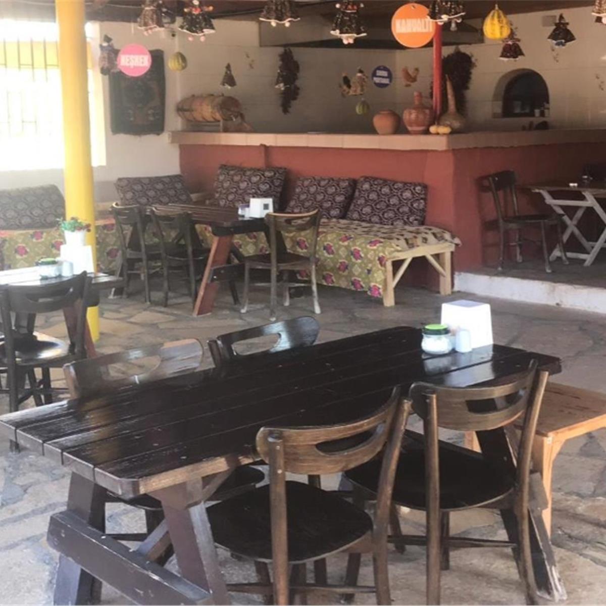 Selçuk Efe Konağı Serpme Köy Kahvaltısı