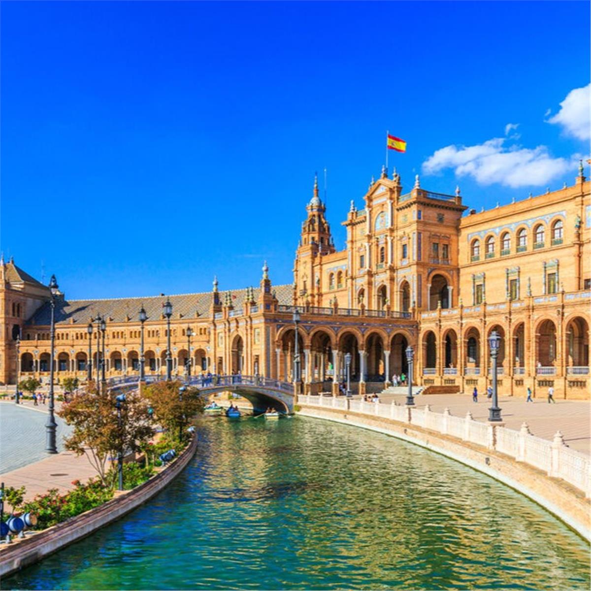 İzmir'den Uçak İle Hareketli 7 Gece 8 Gün Konaklamalı Dolu Dolu Büyük İtalya Turu