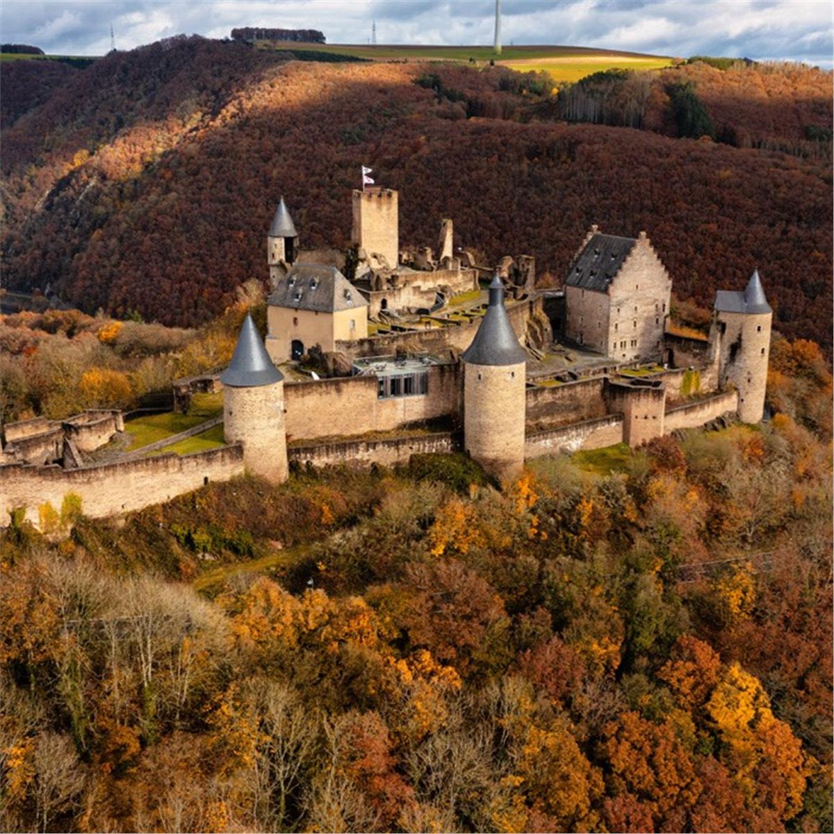 İzmir Uçak İle Hareketli 7 Gece 8 Gün Konaklamalı Benelüx Paris Turu