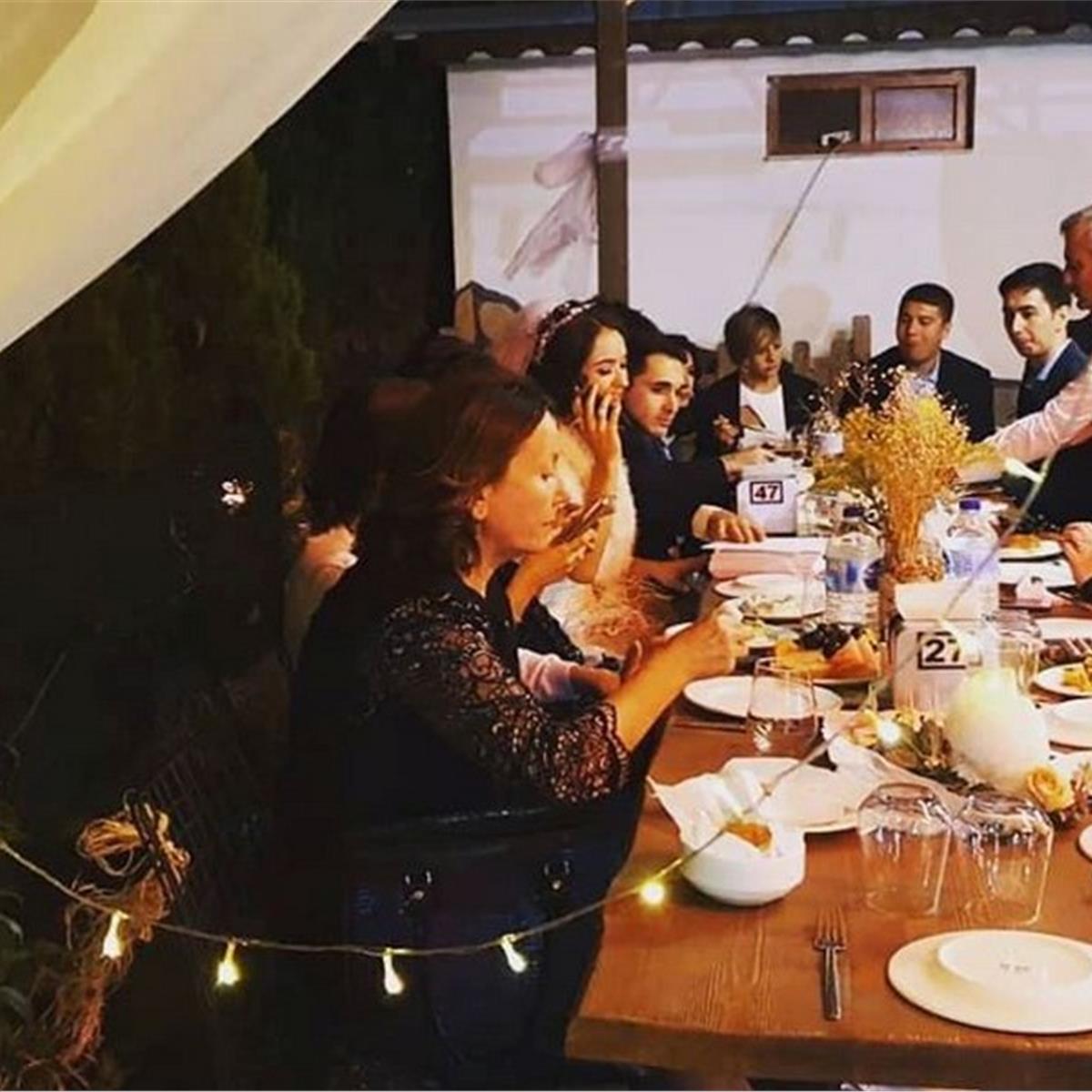 Çiçekliköy Meyan Park 14 Şubat Sevgililer Günü Ulaşım Dahil Gala Yemeği