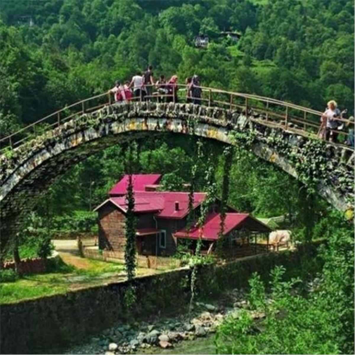 İzmir'den Hareketli 7 Gece 8 Gün Konaklamalı Boydan Boya Karadeniz Rüyası ve Batum Turu