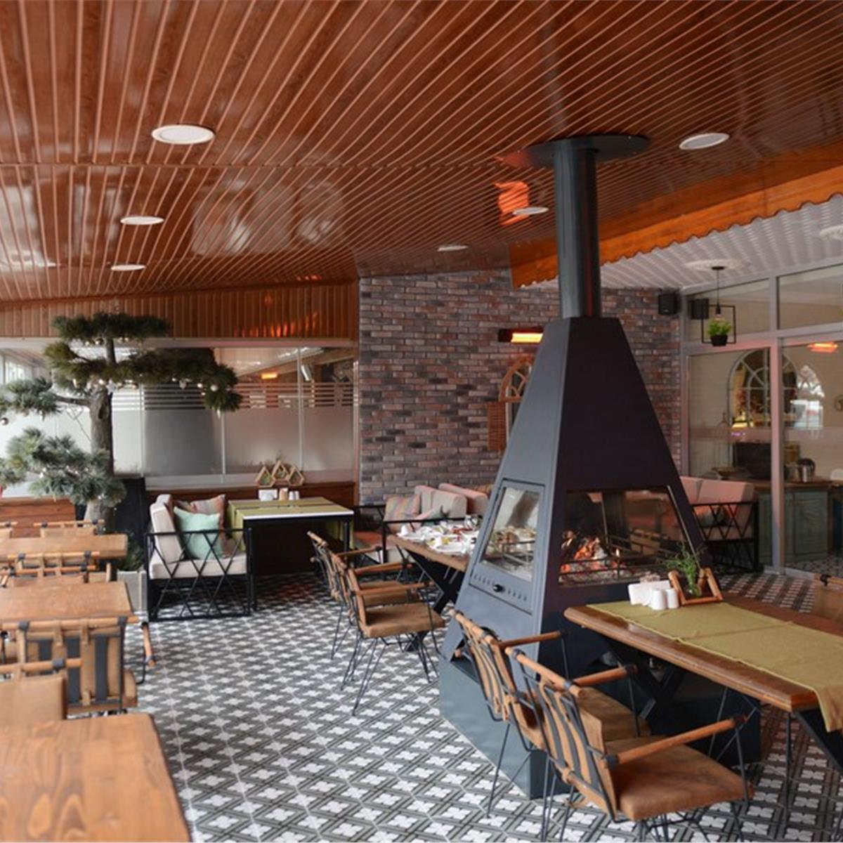 Sığacık Ada Marin Restaurant'da Sınırsız Çay Eşliğinde Enfes Serpme Kahvaltı Keyfi