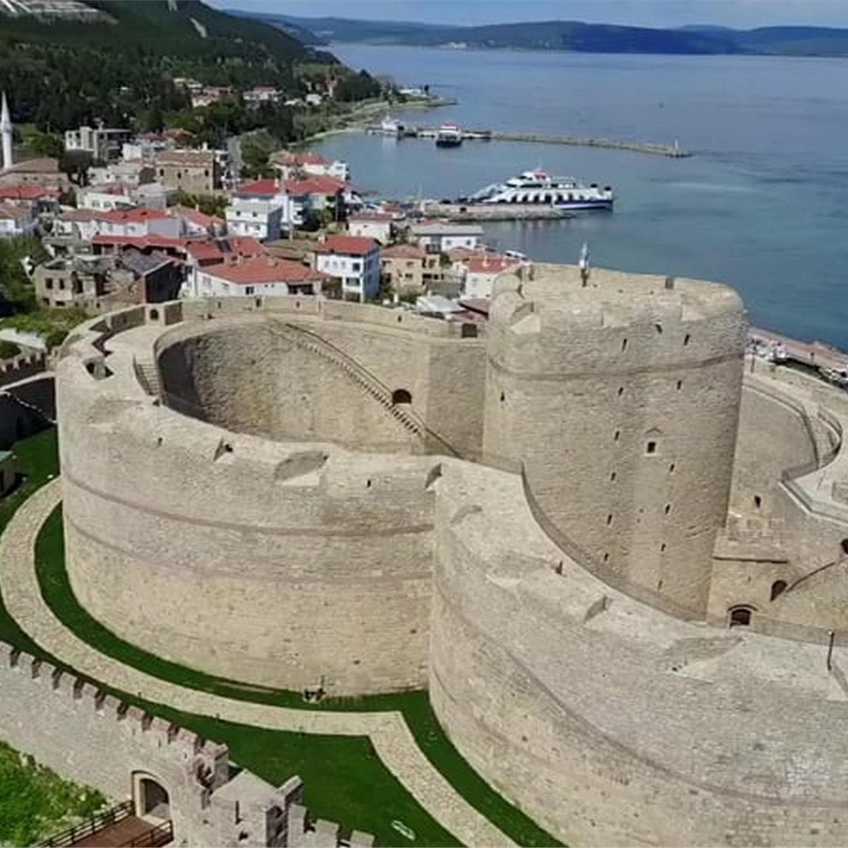 İzmir Çıkışlı Günübirlik Çanakkale Şehitlik Turu. Üstelik sabah kahvaltısı dahil.