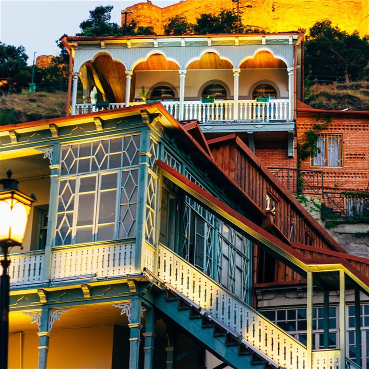 İzmir'den Uçaklı 4 gece 5 gün Konaklamalı Batum Tiflis Turu