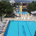 Kuşadası Melodi Club Hotel'de Gün Boyu Havuz, Aquapark Girişi ve Hamburger Menü
