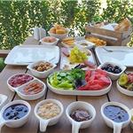 Menderes Atlıspor’da enfes lezzetler eşliğinde serpme kahvaltı ve at binme
