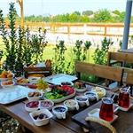 Menderes Atlıspor’da enfes lezzetler eşliğinde serpme kahvaltı ve at binme