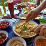 Urla Bademler Köyü Mell10 House serpme köy kahvaltısı