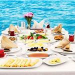 Güzelbahçe İnadına fasıl Restaurant'da Denize nazır Serpme Kahvaltı