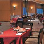 Balçova Wyndham Grand İzmir Özdilek Otel’de Muhteşem Manzara ve Her Akşam Usta Piyanist Duygu Kartal Eşliğinde Enfes Akşam Yemeği