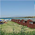 Çeşme Günizi Beach’de Denize Nazır Bungalow’da 2 veya 3 Kişilik Kahvaltı dahil seçenekli Konaklama ve Beach Kullanımı
