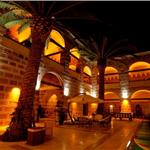 Çeşme Kervansaray Otel’de Ulaşım, Kahvaltı ve Yılbaşı Gala Yemeği Dahil Konaklama