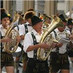 İzmir'den Uçaklı 2 Gece 3 Gün Konaklamalı Bavyera Kültürü Oktober Fest Gezisi