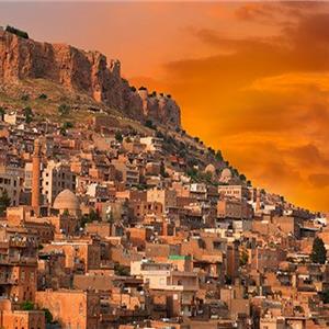 İzmir çıkışlı Uçaklı 2 gece 3 gün Konaklamalı Butik Mardin ve Diyarbakır Turu