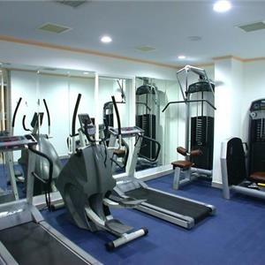 İzmir'den Uçak İle Hareketli Kıbrıs Deniz Kızı Hotel Yarım Pansiyon Konaklama Seçenekleri