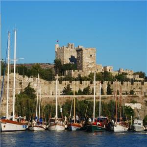 İzmir'den Otobüslü 3 Gece 4 Gün Konaklamalı Bodrum Çeşme Kuşadası Turu