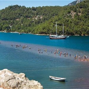 İzmir Çıkışlı Günübirlik Datça, Marmaris Kız Kumu, Turgut Şelalesi Turu. Üstelik kahvaltı dahil