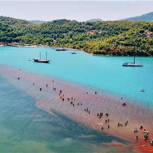 İzmir Çıkışlı Günübirlik Datça, Marmaris Kız Kumu, Turgut Şelalesi Turu. Üstelik kahvaltı dahil