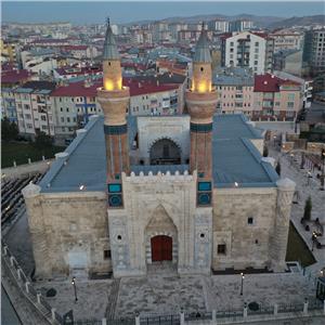 İzmir'den Uçaklı 4 Gece 5 Gün Konaklamalı Doğu Anadolu Turu