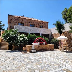 Çeşme'den Feribot İle Yılbaşı Özel 1 gece 2 gün Konaklamalı Yılbaşı Gecesi Yunan Müzikli Taverna Gecesi Limitsiz Yerli İçecekli Sakız Adası Turu