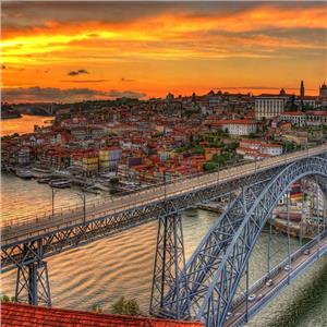 İzmir'den Uçak İle Kalkışlı 4 Gece 5 Gün Konaklamalı Porto Lizbon Turu. Üstelik Ekstra Tur Yok