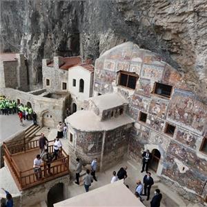 İzmir'den Otobüslü 6 Gece 7 Gün Konaklamalı Boydan Boya Karadeniz Turu. 1 Gece Batum 1 Gece Maçka Yaylası Konaklamalı