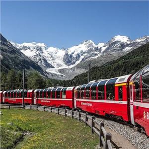İzmir'den Uçaklı 5 Gece 6 Gün Konaklamalı Alplerde Bernina Express İle Masalsı Noel Pazarları Turu