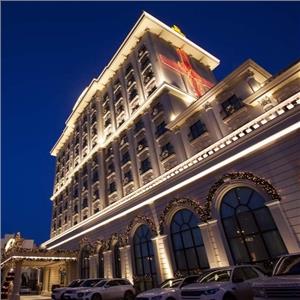 İzmir'den Uçak İle Hareketli Kıbrıs Lord’s Palace Hotel Tam Pansiyon Plus Konaklama Seçenekleri