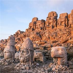 İzmir'den Uçaklı 2 Gece 3 Gün Konaklamalı Gaziantep Şanlıurfa Ve Nemrut Dağı Turu