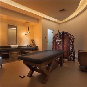 İzmir'den Uçak İle Hareketli Kıbrıs Acapulco Resort Hotel & Convention & SPA Tam Pansiyon Plus Konaklama