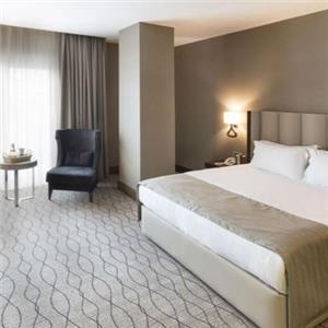 İzmir Çıkışlı Yılbaşı Özel Limitsiz İçecekli Gala Yemeği İle 2 Gece 3 Gün 5* Ramada By Wyndham Hotel Konaklamalı Abant Kartepe Kartalkaya Uludağ Turu