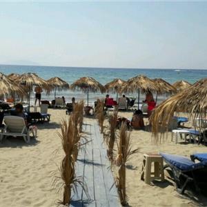 Kuşadası Rainbow Beach Club Gün Boyu Havuz, Plaj Keyfi ile Serpme Kahvaltı
