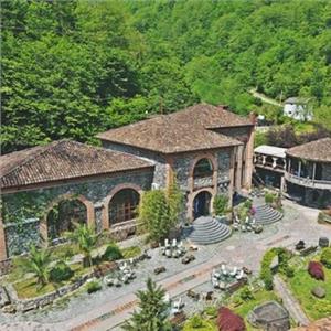 İzmir Uçak İle Hareketli 3 Gece 4 Gün JRW Welmond Hotel & Casino Konaklamalı Yılbaşı Özel Gürcistan & Batum Turu