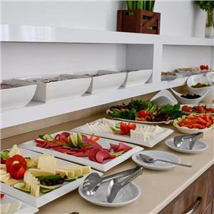 İzmir'den Uçak İle Hareketli Kıbrıs Park Palace Hotel Konaklama Seçenekleri