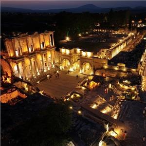 İzmir Çıkışlı Günübirlik Geceyi Aydınlatan Efes Antik Kenti, Büyülü Geceler ile Gece Efes Antik Kenti Turu.