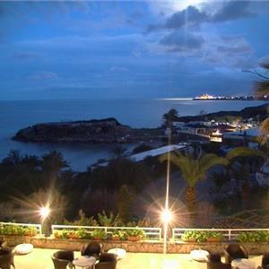 İzmir'den Uçak İle Hareketli Kıbrıs Deniz Kızı Hotel Yarım Pansiyon Konaklama Seçenekleri